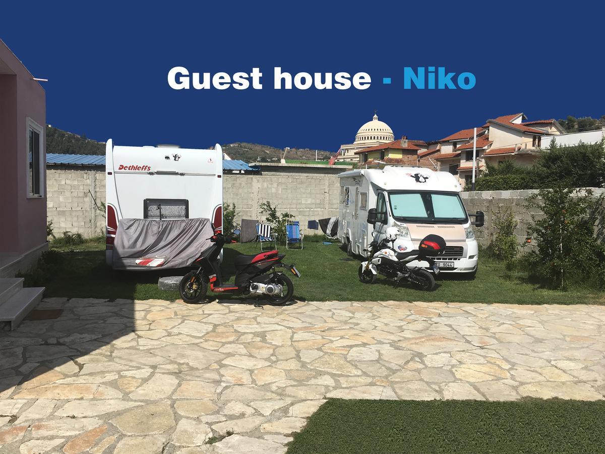 Guesthouse Niko Berat Exterior photo